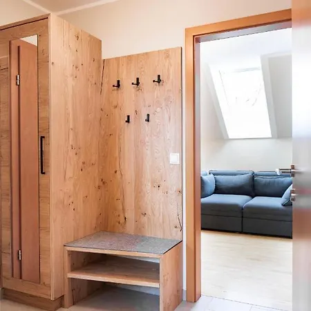 Gnant Apartment *